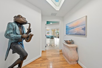 Beach Condo For Sale in Jupiter, Florida