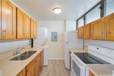 Beach Condo For Sale in Honolulu, Hawaii