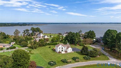 Beach Home For Sale in Tappahannock, Virginia
