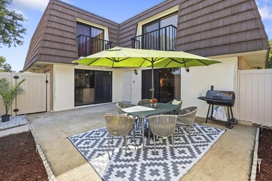 Beach Townhome/Townhouse For Sale in West Palm Beach, Florida