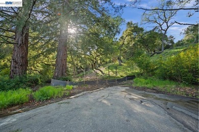 Beach Acreage For Sale in Lafayette, California