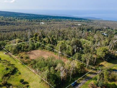 Beach Lot For Sale in Captain Cook, Hawaii
