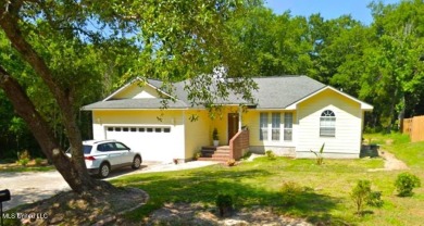 Beach Home For Sale in Ocean Springs, Mississippi