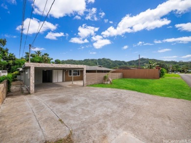 Beach Home For Sale in Kaneohe, Hawaii