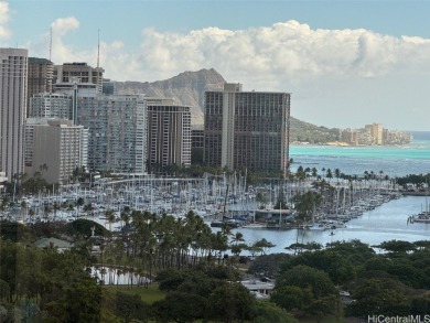 Beach Condo For Sale in Honolulu, Hawaii