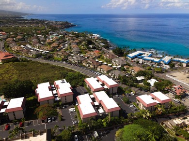Beach Condo For Sale in Kailua Kona, Hawaii