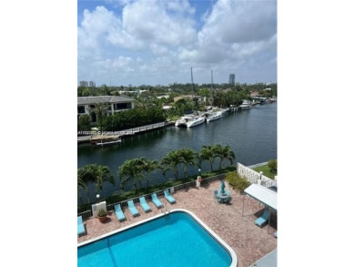 Beach Condo For Sale in Hallandale Beach, Florida