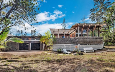 Beach Home For Sale in Mountain View, Hawaii