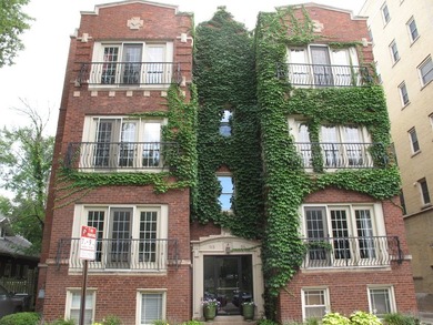 Beach Condo For Sale in Evanston, Illinois