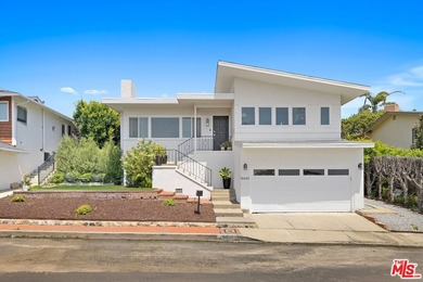 Beach Home For Sale in Pacific Palisades, California