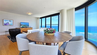 Beach Condo For Sale in Honolulu, Hawaii