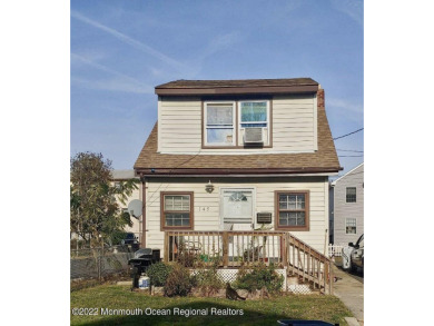 Beach Home Sale Pending in Keansburg, New Jersey