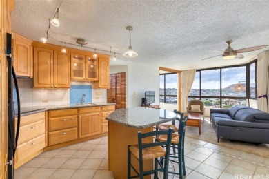 Beach Condo For Sale in Honolulu, Hawaii