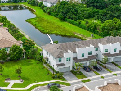 Beach Townhome/Townhouse For Sale in Lake Worth, Florida