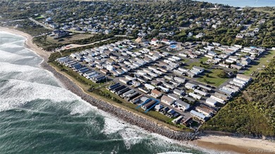 Beach Condo For Sale in Montauk, New York
