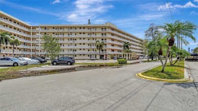 Beach Condo Sale Pending in Aventura, Florida