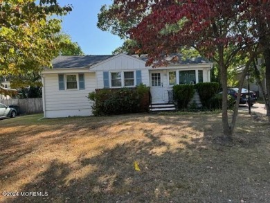 Beach Home Sale Pending in Neptune, New Jersey