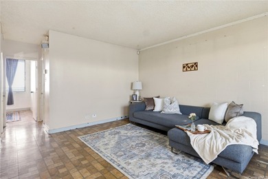 Beach Condo For Sale in Waipahu, Hawaii