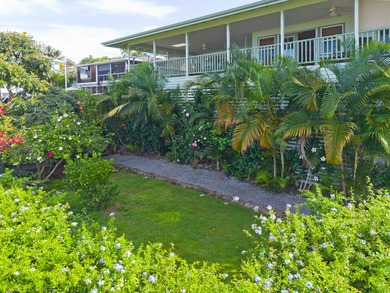 Beach Home For Sale in Kailua Kona, Hawaii