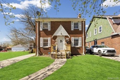 Beach Home Sale Pending in Detroit, Michigan