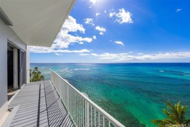 Beach Condo For Sale in Honolulu, Hawaii