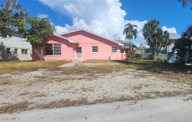 Beach Townhome/Townhouse For Sale in Fort Myers Beach, Florida