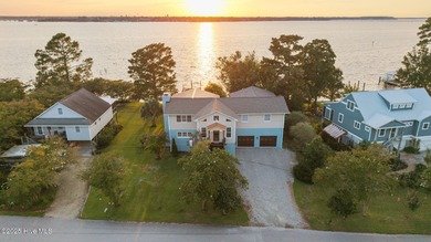Beach Home For Sale in New Bern, North Carolina