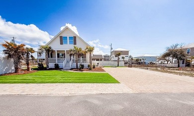 Beach Home For Sale in Mexico Beach, Florida