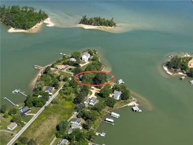Beach Home For Sale in Topping, Virginia