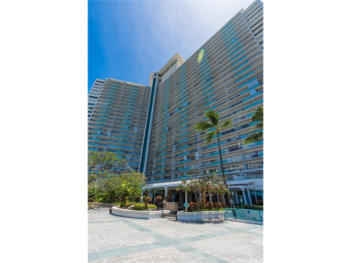 Beach Condo Sale Pending in Honolulu, Hawaii