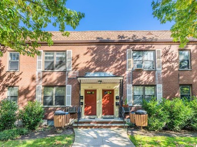 Beach Condo Sale Pending in Flushing, New York