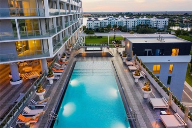 Beach Condo For Sale in Sunrise, Florida