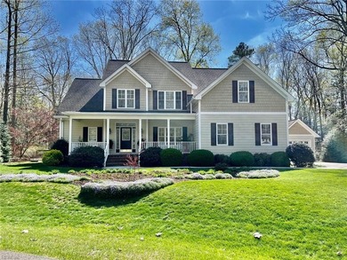 Beach Home For Sale in Hartfield, Virginia