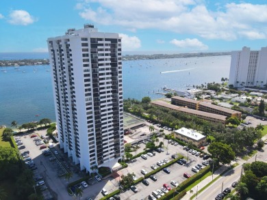 Beach Condo For Sale in West Palm Beach, Florida