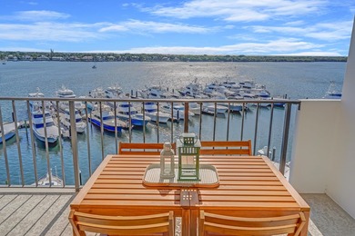 Beach Condo Active Under Contract in North Palm Beach, Florida