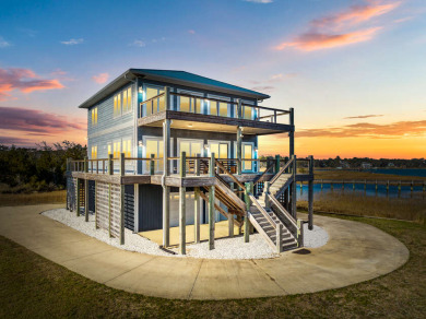 7667 Myrtle Grove Road Intracoastal Frontage Home on the end of - Beach Home for sale in Wilmington, North Carolina on Beachhouse.com
