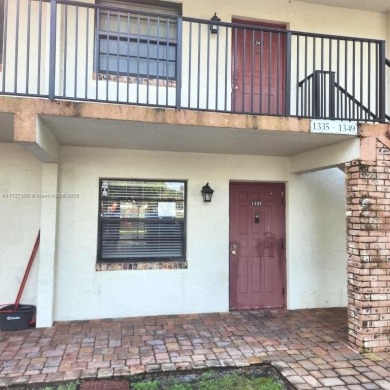 Beach Condo For Sale in Coral Springs, Florida