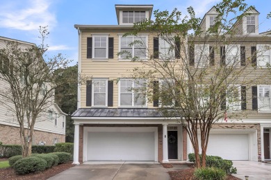 Beach Home For Sale in Mount Pleasant, South Carolina