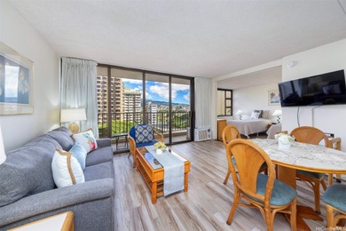 Beach Condo For Sale in Honolulu, Hawaii