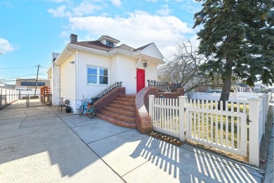 Beach Home For Sale in Island Park, New York
