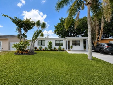 Beach Home For Sale in West Palm Beach, Florida