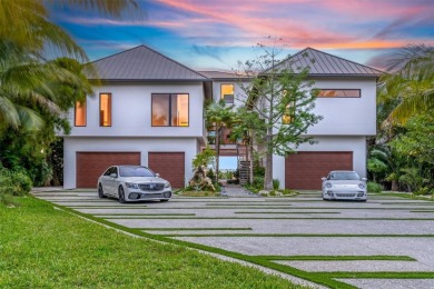 Beach Home For Sale in Longboat Key, Florida