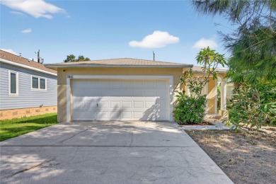 Beach Home Sale Pending in St. Petersburg, Florida