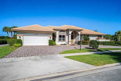 Beach Home For Sale in Boca Raton, Florida