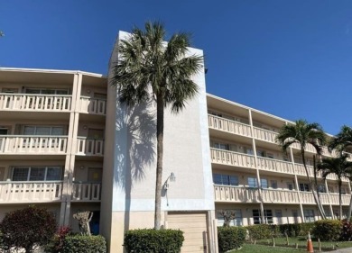 Beach Condo For Sale in West Palm Beach, Florida