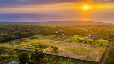 Beach Acreage For Sale in Captain Cook, Hawaii
