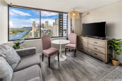 Beach Condo For Sale in Honolulu, Hawaii