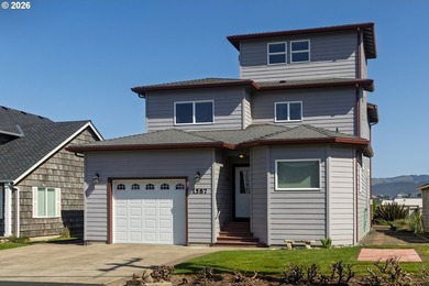 Beach Home For Sale in Lincoln City, Oregon