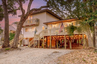 Beach Home For Sale in Edisto Island, South Carolina