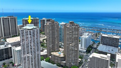 Beach Condo For Sale in Honolulu, Hawaii